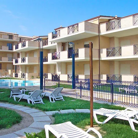 Green Bay Village Aparthotel 4*