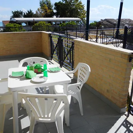 Green Bay Village شقة فندقية