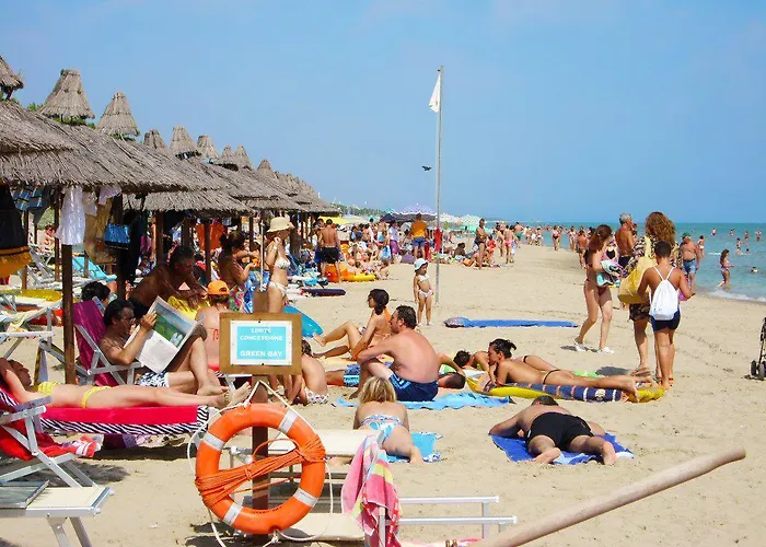 Green Bay Village Pineto