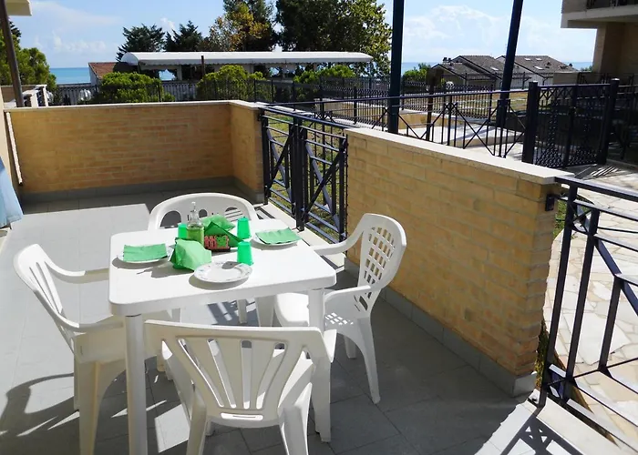 Green Bay Village Aparthotel